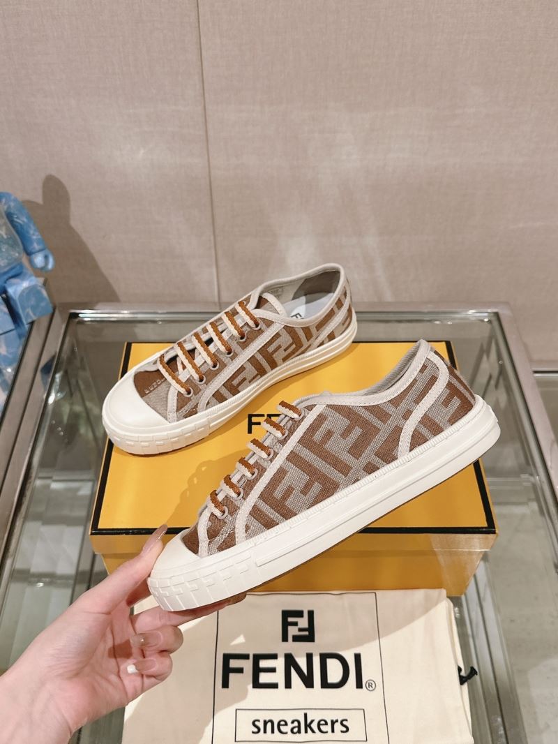 Fendi Low Shoes